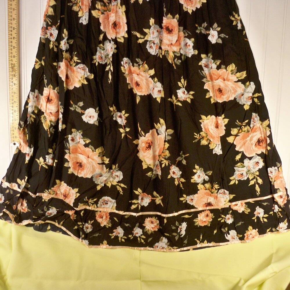 Plus Class, Pink Roses Dress, M - Picture 3 of 6
